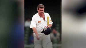 England batter Robin Smith dies aged 62