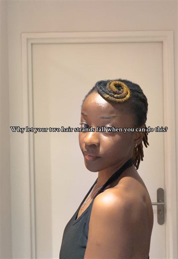 Adding this to simple quick hairstyles! Here I am using a makeshift needle and thread to stick them together #locs__haven #locstylesforwomen #locsjourney #simplelocstyle