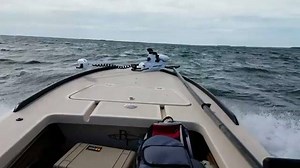 Our Mighty Micro handles like a champ 👍🏻 #btmicro #bestinclass #dryride #realconditions #notestpondforus #keywest #flyfishing #btskiffslifeisgood Credit: @spooledreels | Beavertail Skiffs