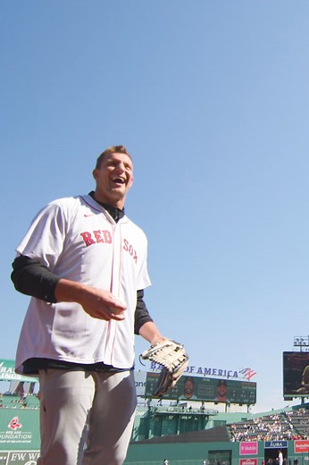 398K views · 6K reactions | Ceremonial First Gronk Spike! | Boston Red Sox | Facebook