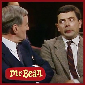 When you're sat next to Bean in church 🍬⛪ | Mr Bean