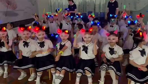 Halloween Mask for Children Princess Girl Feather Mask Party Dress up Costume Masquerade Cosplay Wedding Birthday