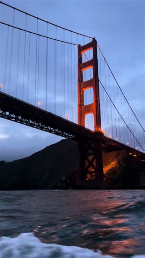 Experience the Golden Gate Bridge at Dusk