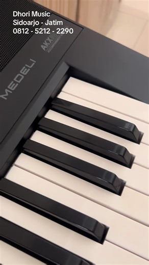 Sampling Keyboard dengan Dangdut Medali AKX 10
