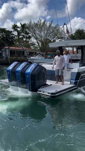 The Formula 457 CCS is an absolute beast of a center console. What color would you get yours in? | Center Consoles Only