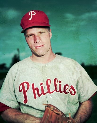 Richie Ashburn fouls off pitches, hits fan twice – 8/17 in history