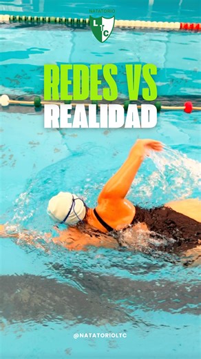 Natacion LTC on Instagram: "Lo que se ve vs lo que no 🤣🤣 Porque detrás de cada reel “estético” hay risas, bloopers y mucho amor por lo que hacemos 💚 ¡Buen domingo para todos! Los esperamos mañana lunes para nadar 🏊"