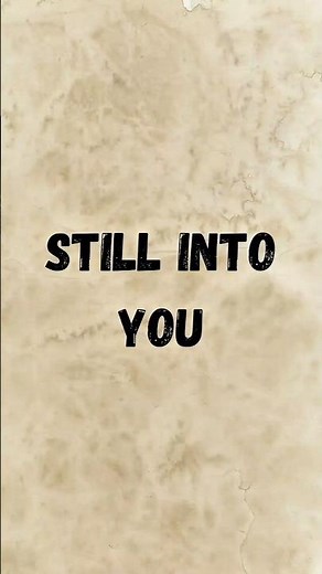 Paramore - Still into you (Lyrics)