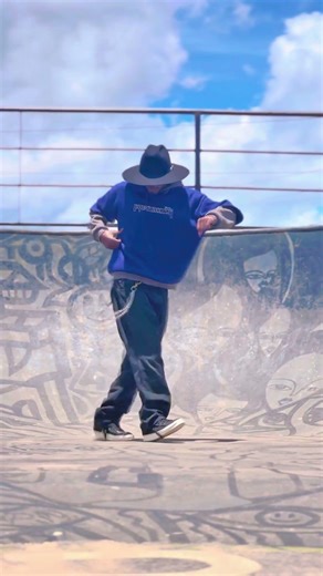 Snoopdogg C Walk basics you need to know #captboby #dance #youtubefeeds #dancemoves