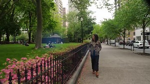 On a new Articulate: playwright Sarah Gancher's love of comedy grew out of grief, and Jay Ungar and Molly Mason make a good duo, in music and in life. Watch it now -> https://loom.ly/KGs_iow. | Articulate