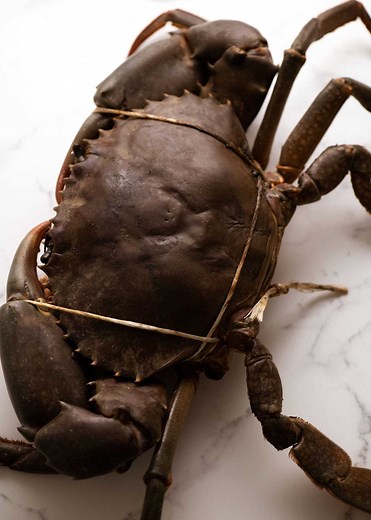 526K views · 2.6K reactions | A special how to on breadking down and cleaning a crab! For more detail: https://www.recipetineats.com/how-to-clean-and-cut-a-whole-crab/ | RecipeTin | Facebook