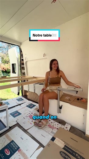 Découvrez notre table Lagun pour notre van aménagé 🍽️
