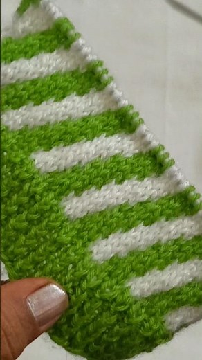 two colors easy knitting pattern for baby sweater