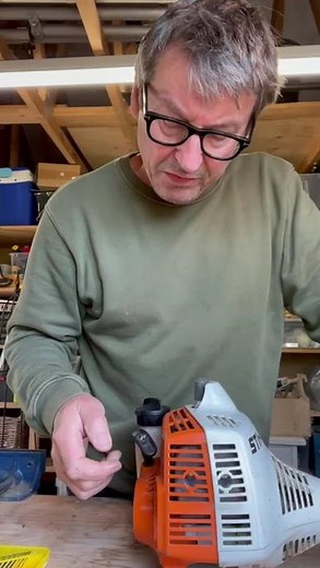 Steve's DIY Channel Stihl Petrol Strimmer Pull Start Repair Part 1