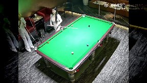 Woman got impressive pool skills (video) - ItemFix