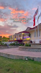 Sejuk je staycation kat atas Gunung Jerai ni. Selain banyak aktiviti, pemandangan kat sini pun memang cun! 📍The Jerai Hill Resort, Jalan Kaki Bukit, Gurun, Kedah. Kredit video:Gaya Travel Magazine | Racunlah Cuti-Cuti Malaysia