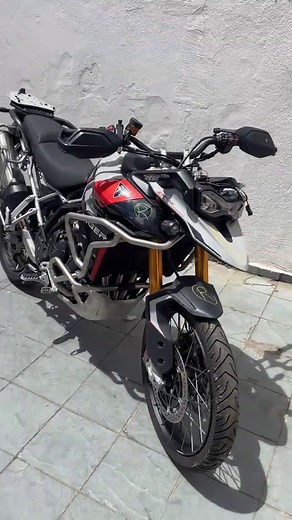 Explore the Triumph Tiger 900 Rally PRO
