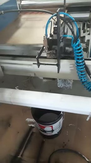 Aplicador de cola Pneumático, Eletrônico, na Coladeira Srpack