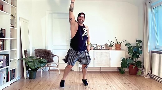 20 分钟 Zumba 流行健身舞 ｜ 居家锻炼