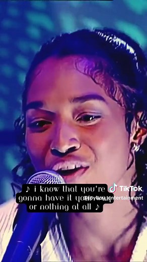TLC Performs 'Waterfall' Live at Top of The Pops