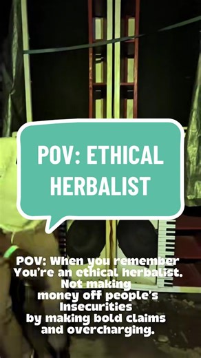 💡 Do you see the consumerist aspect of the wellness industry? ALOT of people out there willing to make bold claims/ promises. Selling products that are overpriced but well marketed? ✨🌱We’re going to be discussing more about this in more content. #bellegibson #wellnessindustry #consumerism