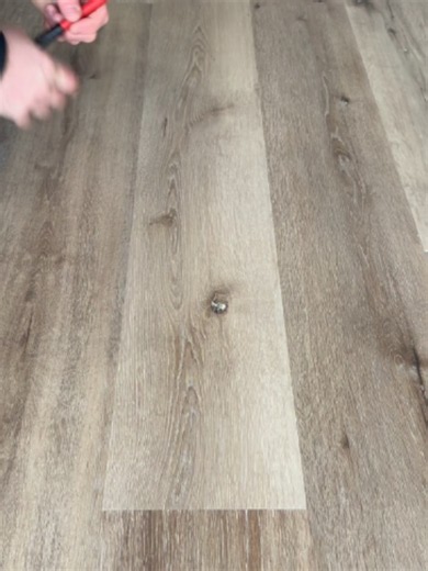 How to repair lvp flooring #flooringideas #flooringinstallation #flooring #construction #fyp