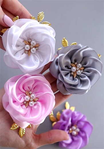 Handmade Brooch 🫶💝🎀 #handmadeflower #easycraft #diyfashion #handmade #handmadeart