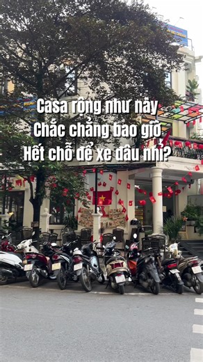 Yên tâm là Casa chưa bao giờ hết chỗ để xe nha cả nhà yêu❤️ Thậm chí ô tô cũng để được nhaa #Casaopenspace #studyspacehadong #workspace #studyspace #cafe24h