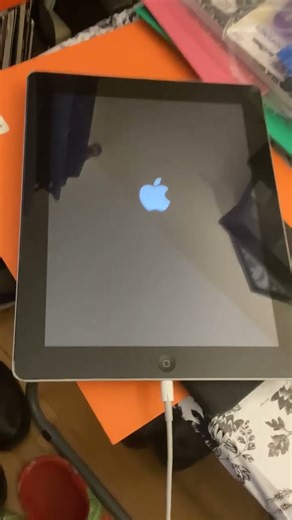 My iPad 4 stuck on boot logo