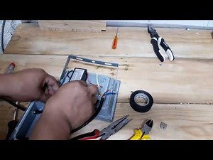 How to connect cables to an LED spotlight