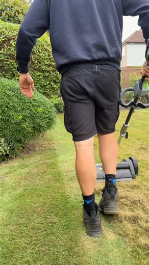 Alexander hayden on Instagram: "The EGO DA1400 Multi-Tool Dethatcher works very well on the lawn. I personally wouldn’t use it for a full renovation, but it serves as an excellent lawn rake—removing debris and lifting grass that’s lying flat to encourage new growth. It’s also excellent in those hard-to-reach spots and can be balanced along the lawn edge to get right up to the border. #egopowerpluseu #tool #battery #multitool #lawnrake #garden #maintinance #powerreimagined"