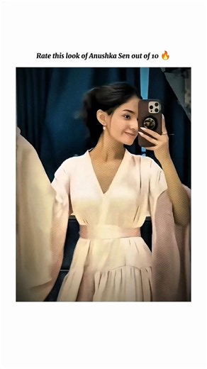 Rate Anushka Sen’s Stunning Look Out of 10! 🔥😍 #Shorts #anushkasen
