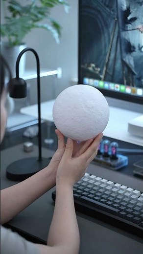 Bring the Moon Home: This Bedside Lamp Will Light Up Your Nights! 🌕