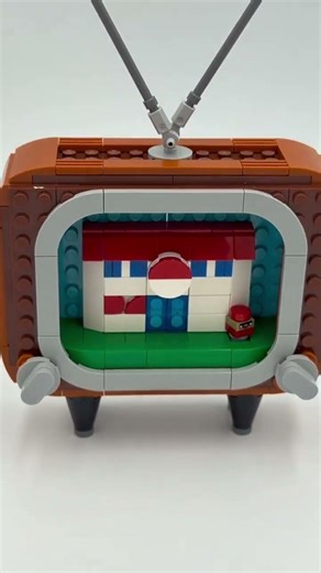 LEGO Pokemon Center TV Screen MOC!