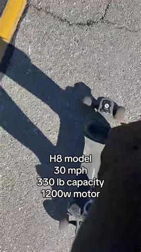 Electric skateboards have been going viral and blowing up so much fun up to 32 mph ##ElectricSkateboard##Skateboard##tiktokshopcreatorpicks#viralproducts#tiktokshop