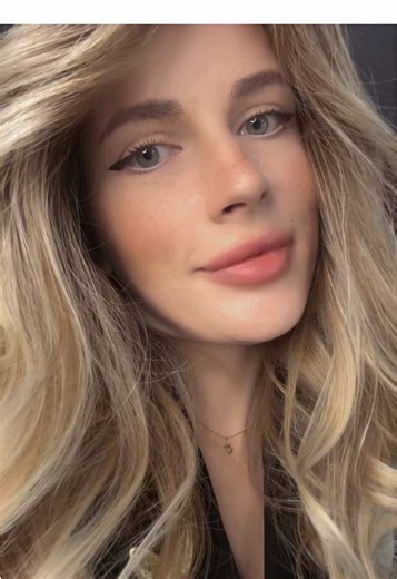 Alexa🪽 (@the.aleksandra)’s videos with оригинальный звук - multi_x_meryem