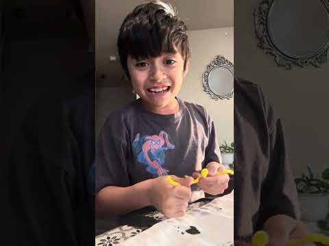 How to make a pipe cleaner action figure