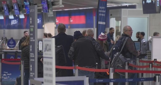 Flight delays, cancellations piling up at Detroit Metro Airport
