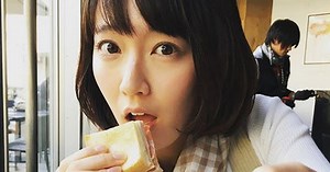 「笑顔の破壊力が半端じゃない」　吉岡里帆が“デートなう”写真、瞬速でファンの心に棲みついてしまう | ねとらぼ