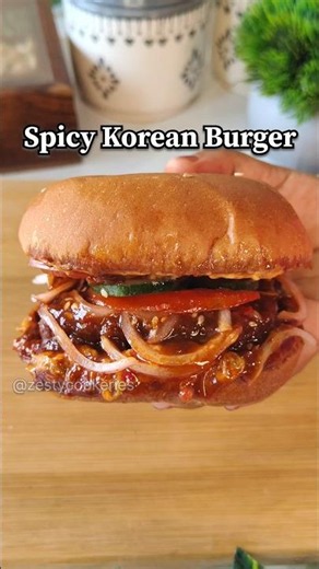 Spicy Korean Burger Recipe 🍔 #shorts #koreanfood #burger #recipe #snacks #food #ytshorts #cooking