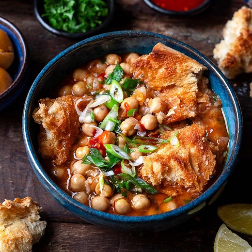 965K views · 1.3K reactions | How to make a healthy dinner with two cans of chickpeas! RECIPE: https://www.themediterraneandish.com/lablabi-tunisian-chickpea-stew/ | The Mediterranean Dish | Facebook