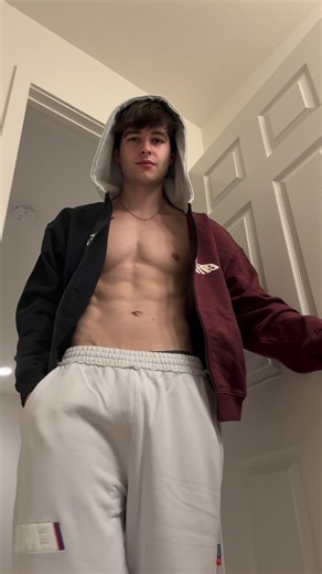 Darrell Jones on Instagram: "Hello there #explore #model #fashionmodel"