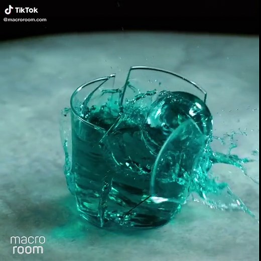 ‏Breaking point #break #slowmotion #360 #glass #cool #2020