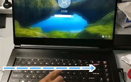 将win10电脑做成滑动解锁是怎样的
