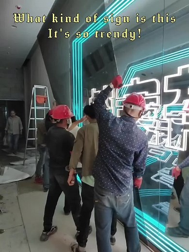 Engaging with Interactive Digital Signs in Construction