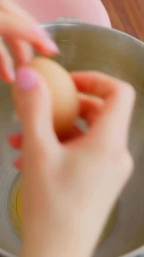 Golden Key Cake is our forever Thanksgiving favorite — truly the BEST cake ever! Recipe is on Momsdish.com | Momsdish - Crazy Easy Cooking