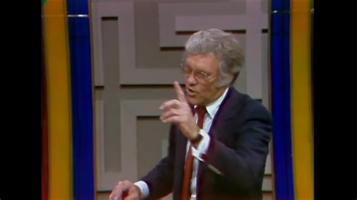 🇫🇷🎙️ The “French Incident” on Password Plus (1980) 🎙️🇫🇷 One of the most talked-about moments from Password Plus came during Tom Kennedy’s early days as host an unforgettable blooper now known as “The French Incident.” 😂 During a 1980 episode, celebrity panelist Dick Martin gave the clue “France” for the password “French.” Right away, Tom who was still new to the Password Plus format tried to recall the guideline about using forms of the word. Allen Ludden had always handled such moments w