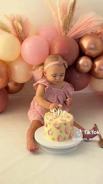 Mimi's First Birthday Cake Smash Celebration 🎉