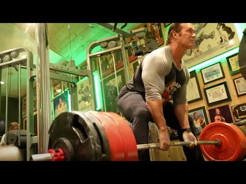 Heavy Deadlifts On The Dry Out With Robby Robinson