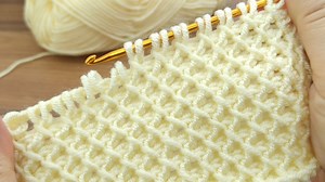 8.9M views · 165K reactions | İlmek almalı  * Super Easy Tunisian Crochet Baby Blanket For Beginners online Tutorial * #Tunisian Muhteşem bir Tunus işi modeli | Nurgül İle El Sanatları | Facebook